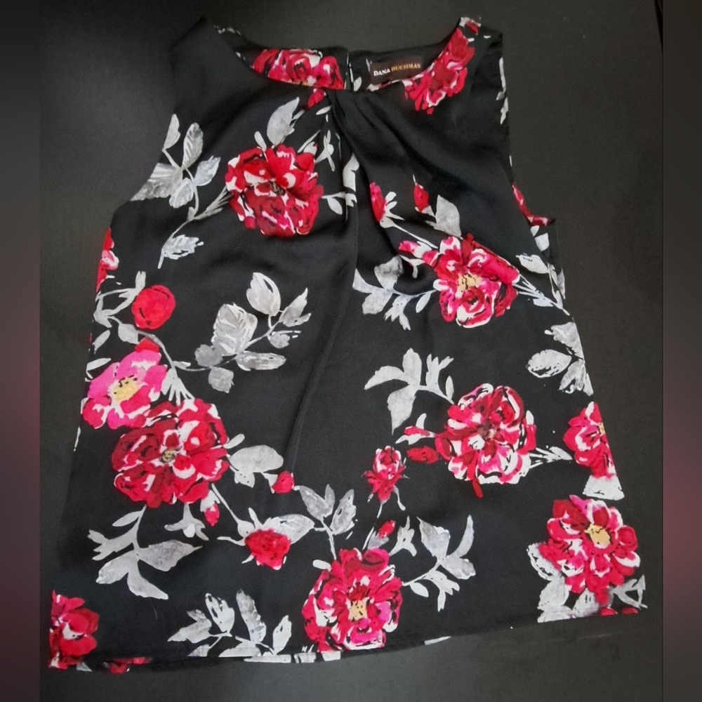 DANA BUCHMAN Sleeveless flora blouse, size Medium